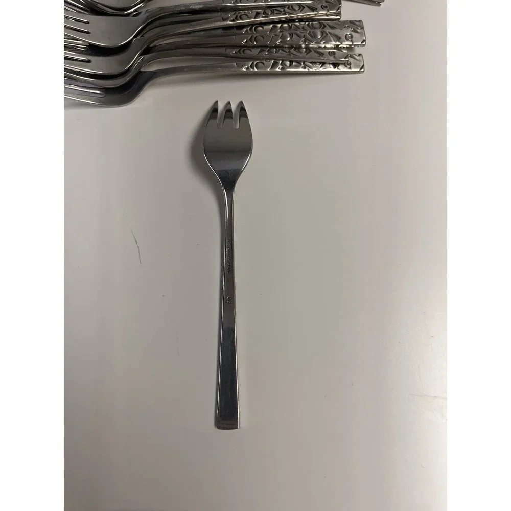 1847 Rogers Bros NAVAHO Salad Fork‎ International Stainless Navajo 1960 Flatware